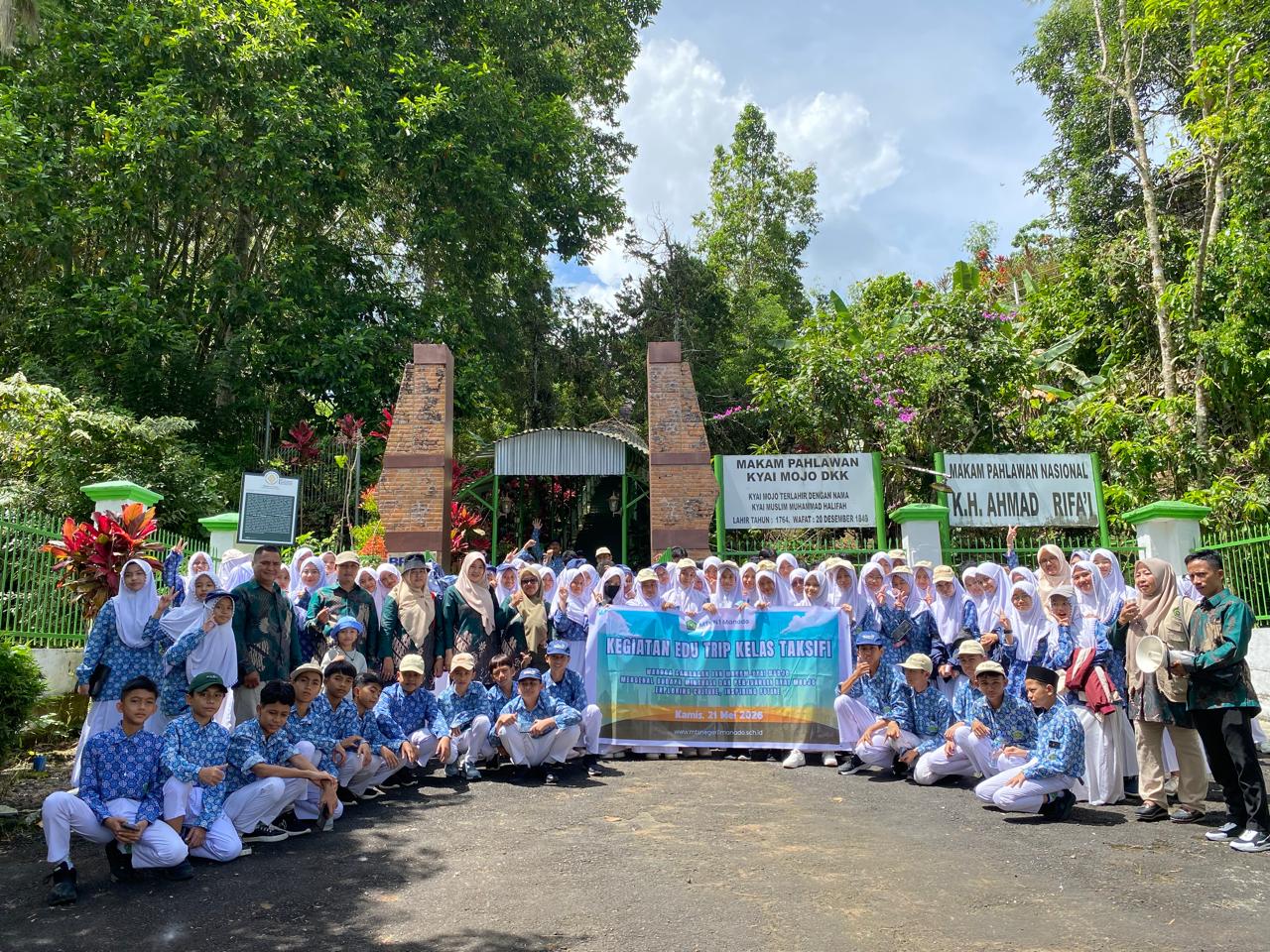 Edutrip Kelas Taksifi MTs Negeri 1 Manado: Belajar Sejarah, Energi, dan Kebersamaan